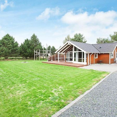 Three-Bedroom Holiday Home In Rodby 38 Kramnitse Extérieur photo