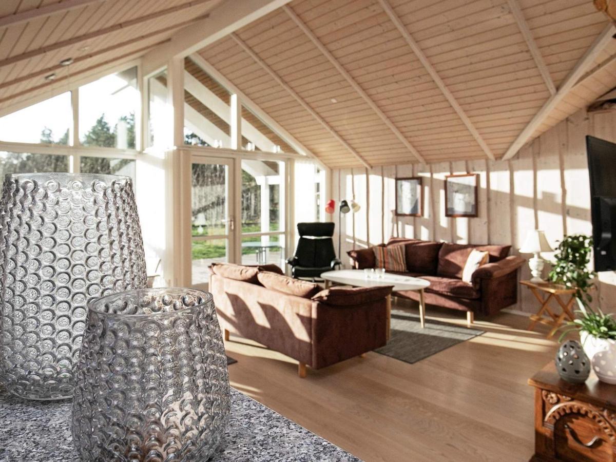 Three-Bedroom Holiday Home In Rodby 38 Kramnitse Extérieur photo