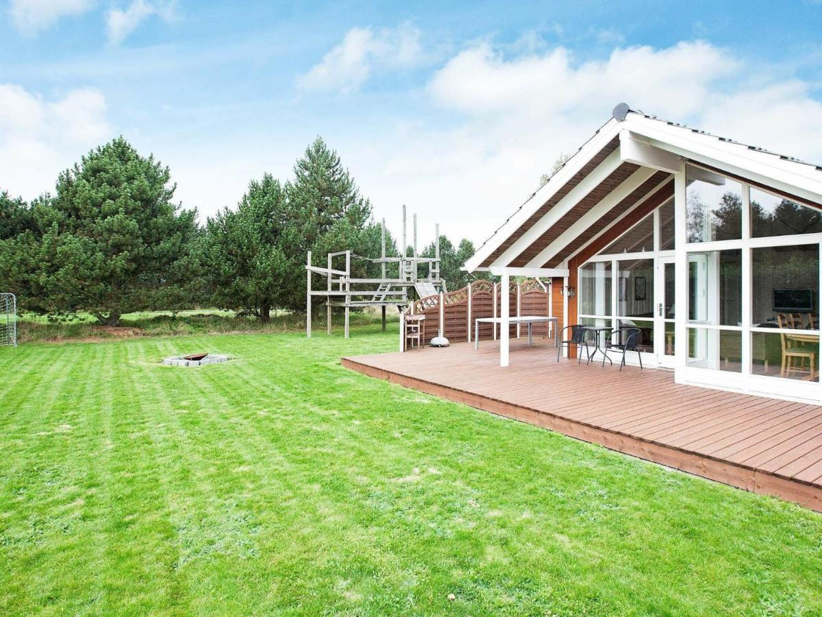 Three-Bedroom Holiday Home In Rodby 38 Kramnitse Extérieur photo