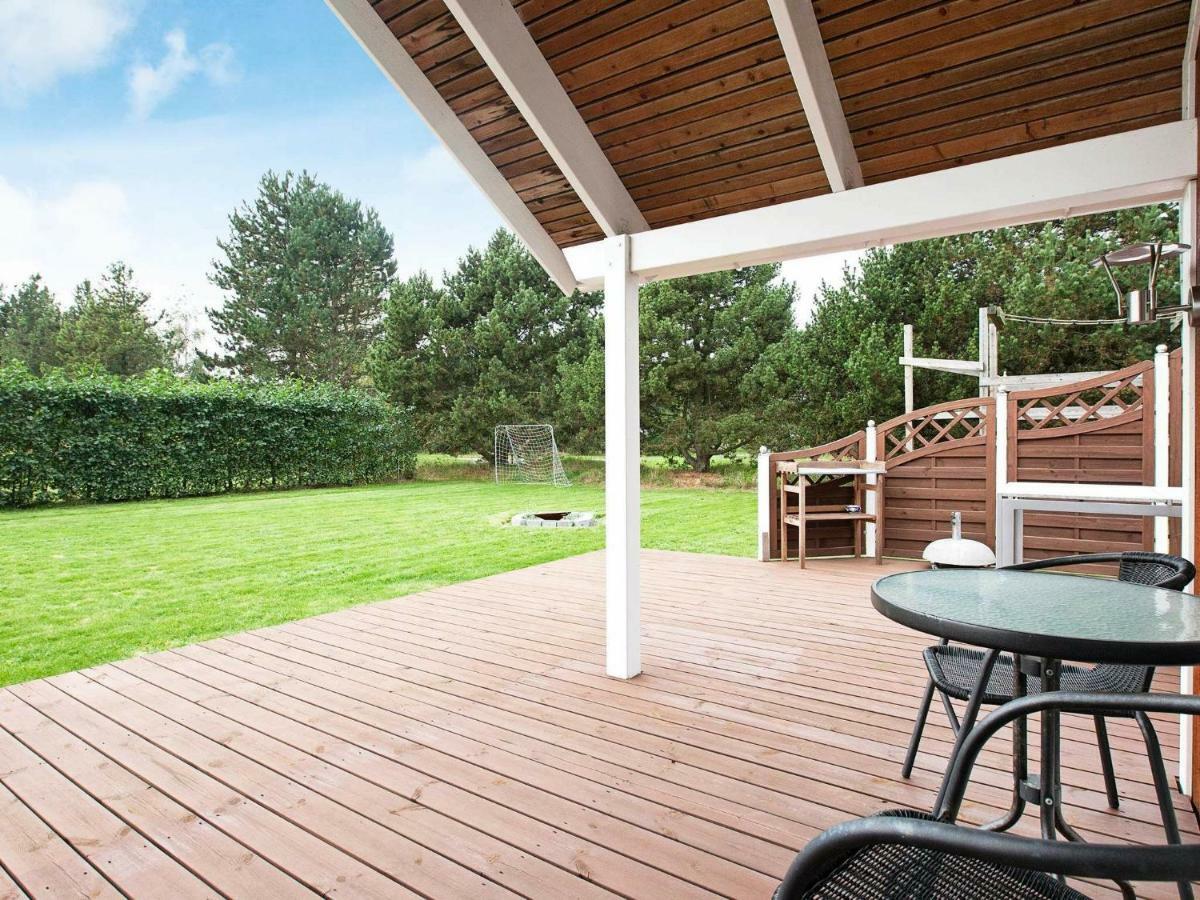 Three-Bedroom Holiday Home In Rodby 38 Kramnitse Extérieur photo
