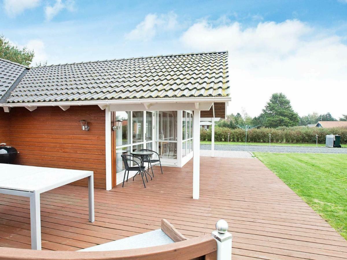 Three-Bedroom Holiday Home In Rodby 38 Kramnitse Chambre photo