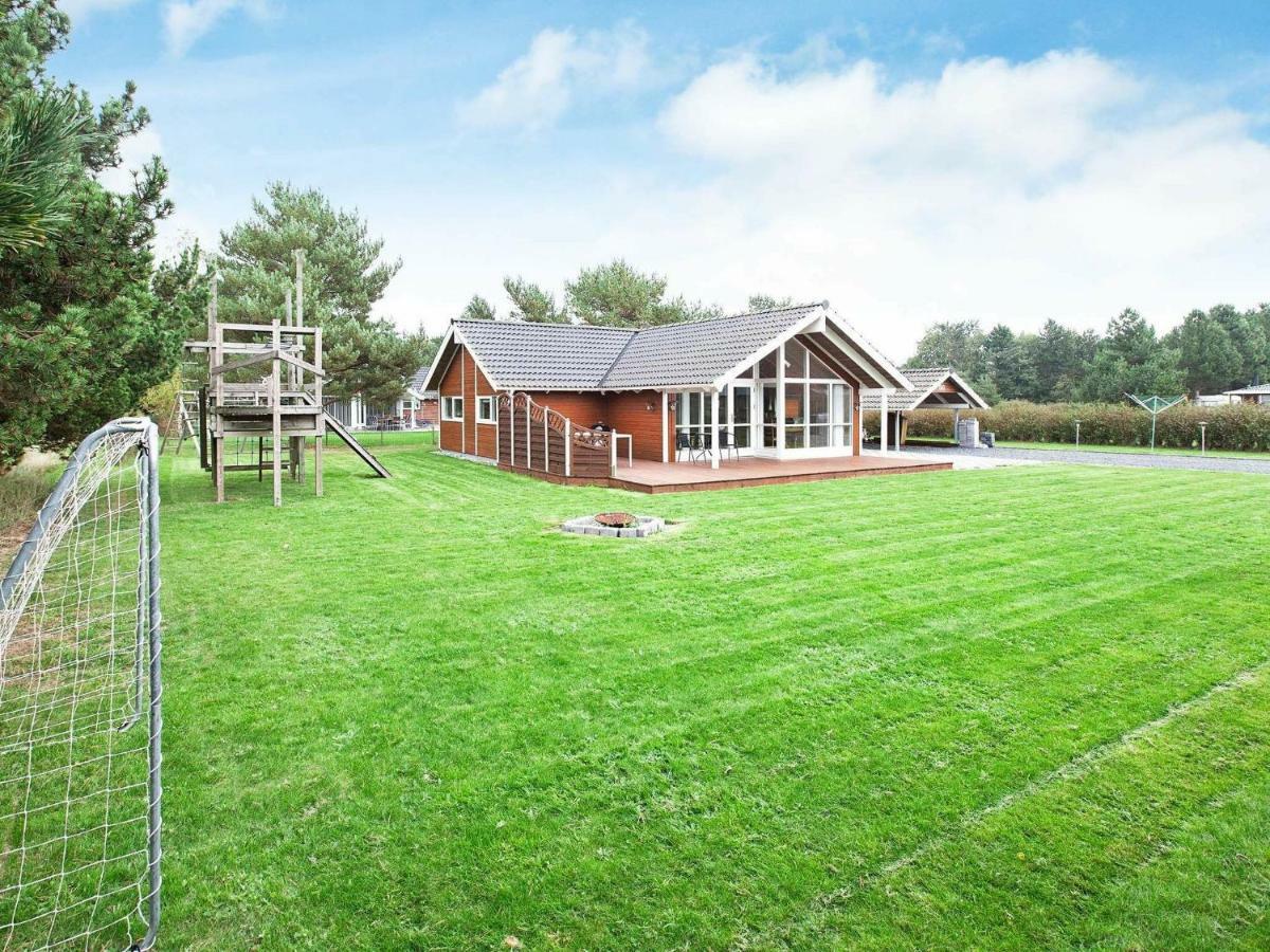 Three-Bedroom Holiday Home In Rodby 38 Kramnitse Extérieur photo