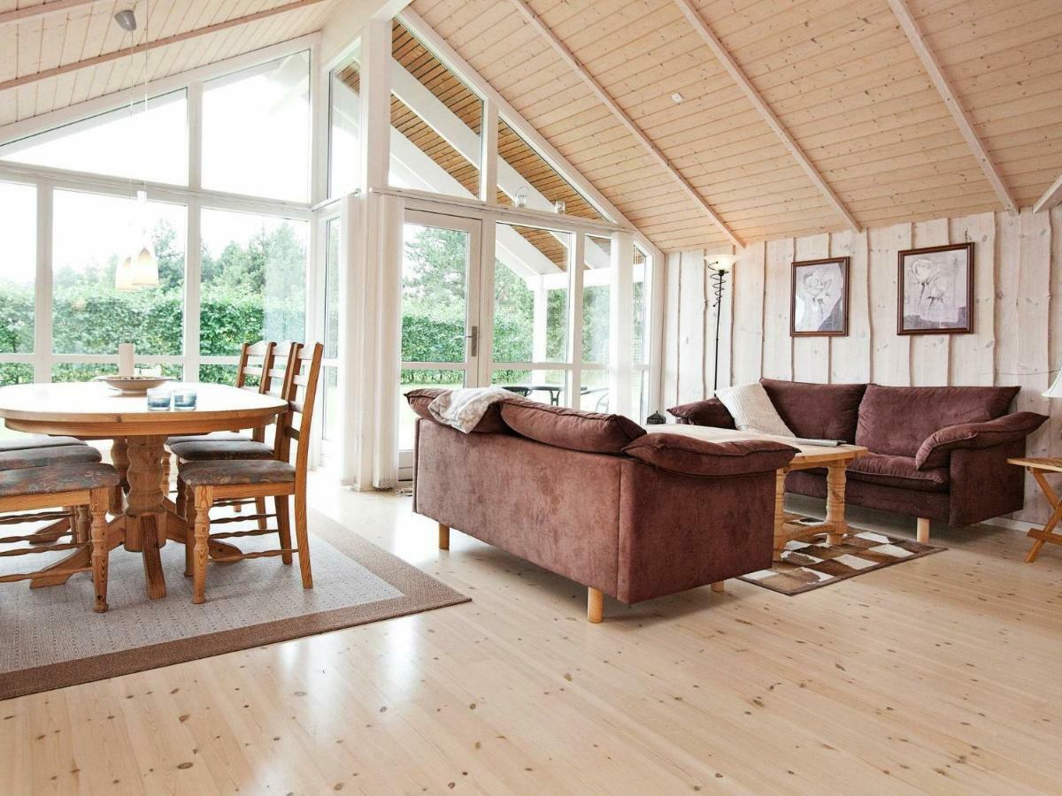 Three-Bedroom Holiday Home In Rodby 38 Kramnitse Chambre photo